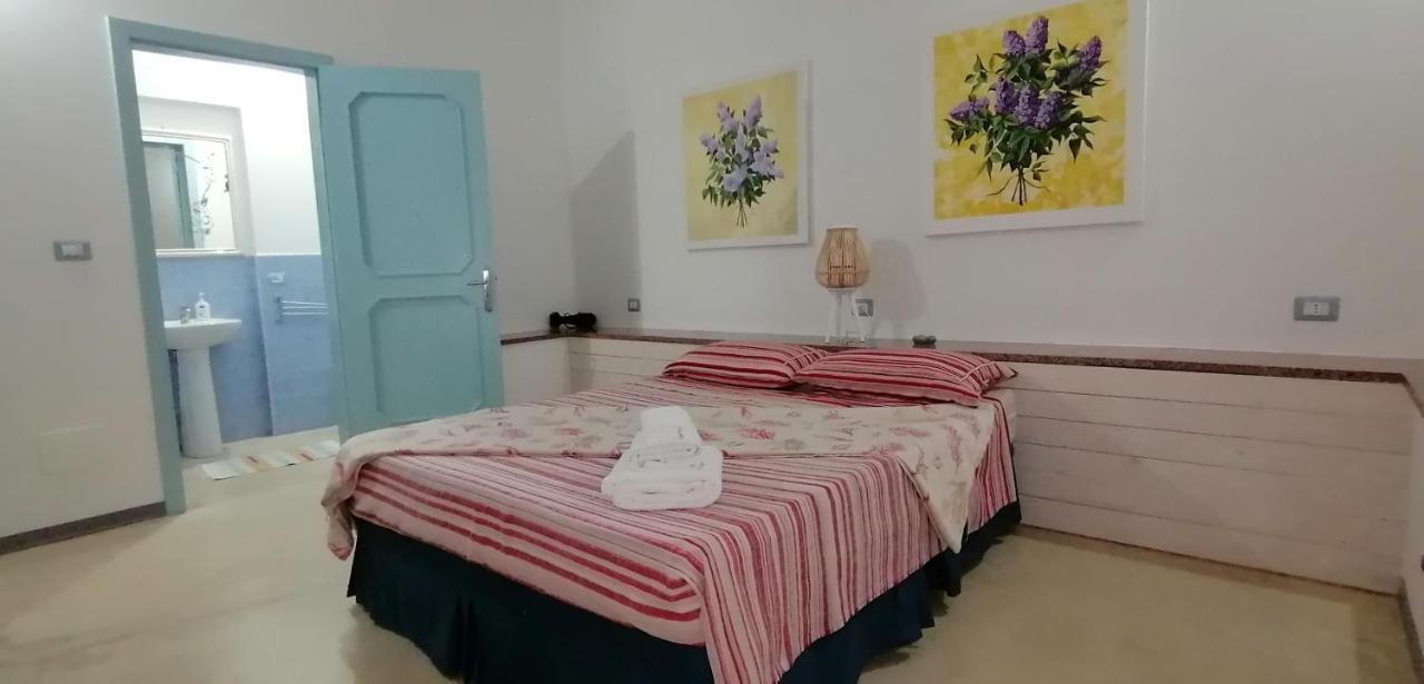 I Mirti - Home Holiday มารีนา ดี มันกาแวร์ซา ภายนอก รูปภาพ
